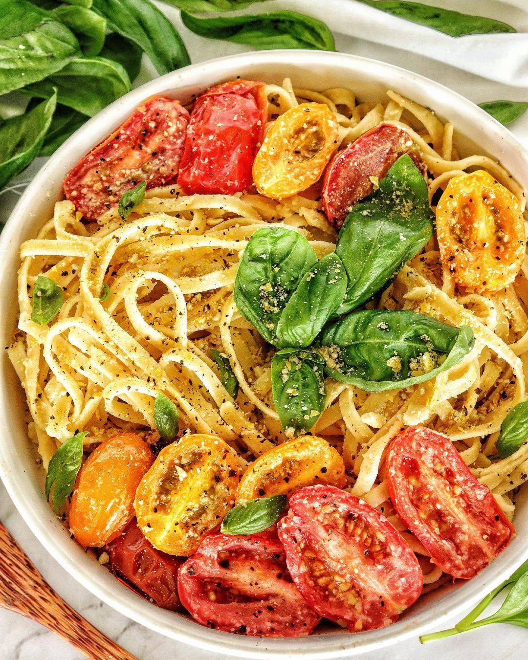 4-Ingredient Creamy Hummus Pasta | Cashew Parmesan